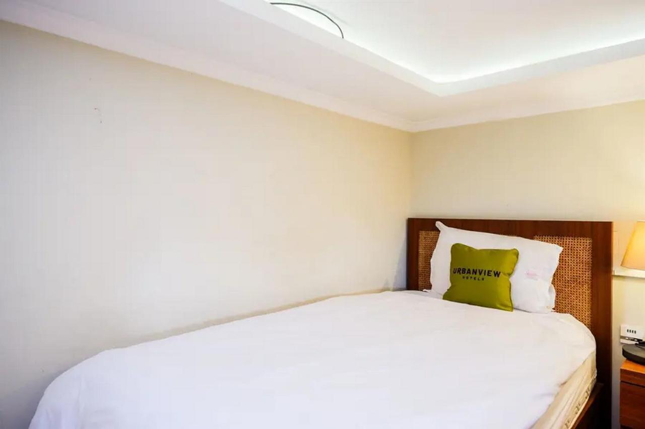 Urbanview Rumah Kandjani Yogyakarta Kejayan Εξωτερικό φωτογραφία