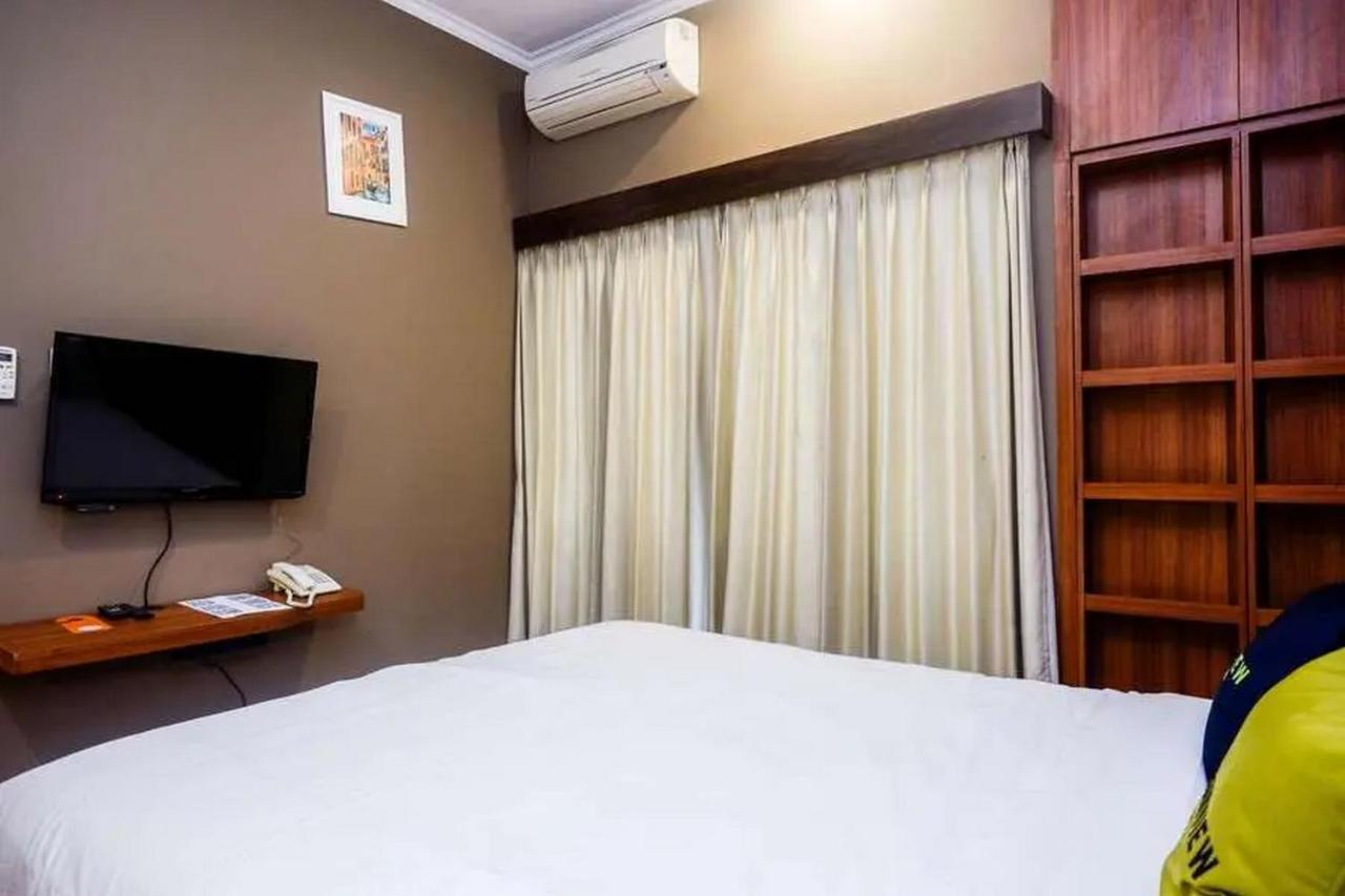 Urbanview Rumah Kandjani Yogyakarta Kejayan Εξωτερικό φωτογραφία